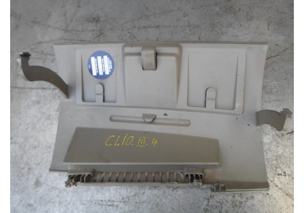 Бардачок Renault Clio III